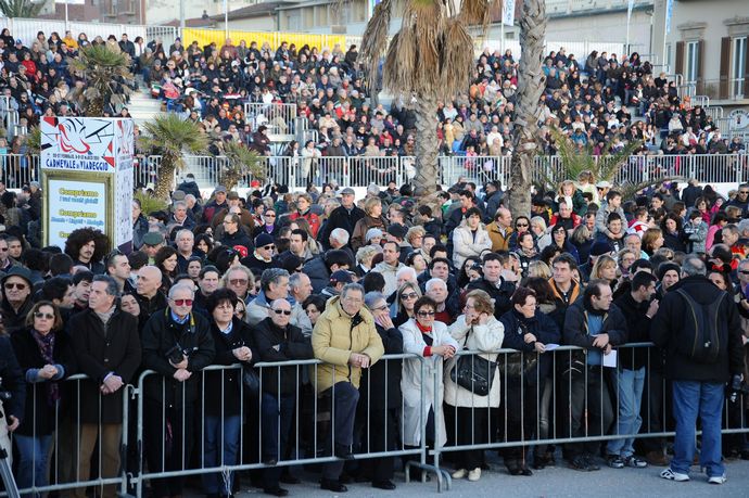 Ingrandisci la foto